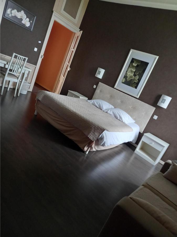 Le Chateau De Buchy Buchy  Bagian luar foto
