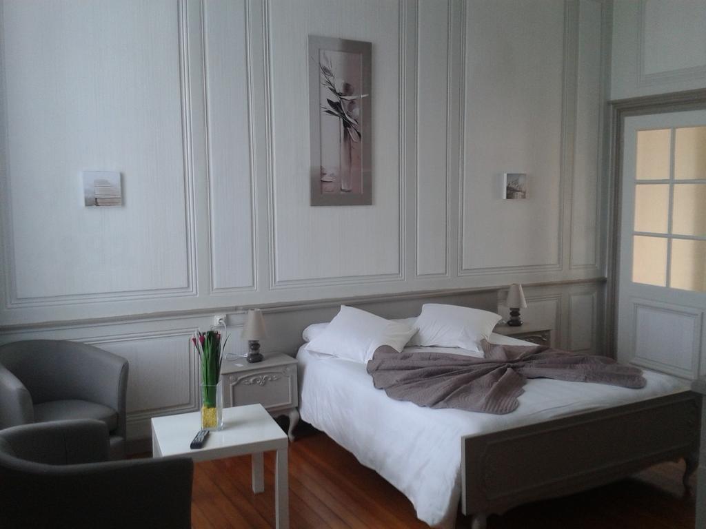 Le Chateau De Buchy Buchy  Ruang foto